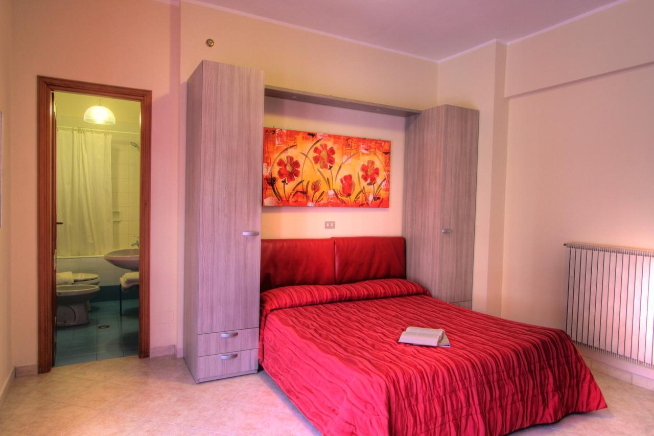 Residence Bellevue Apartments Pietra Ligure Exteriér fotografie