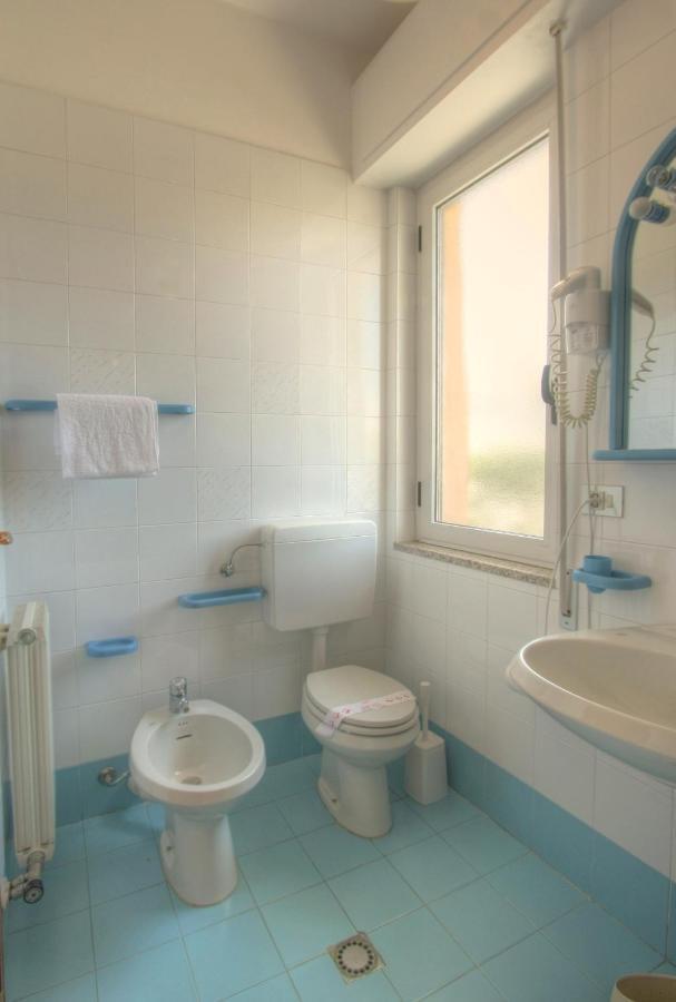 Residence Bellevue Apartments Pietra Ligure Pokoj fotografie